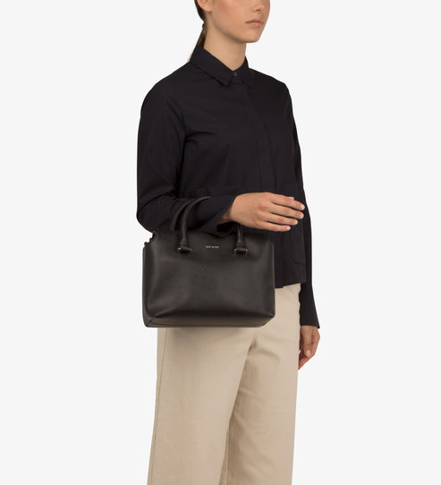 variant:: black -- lena dwell black