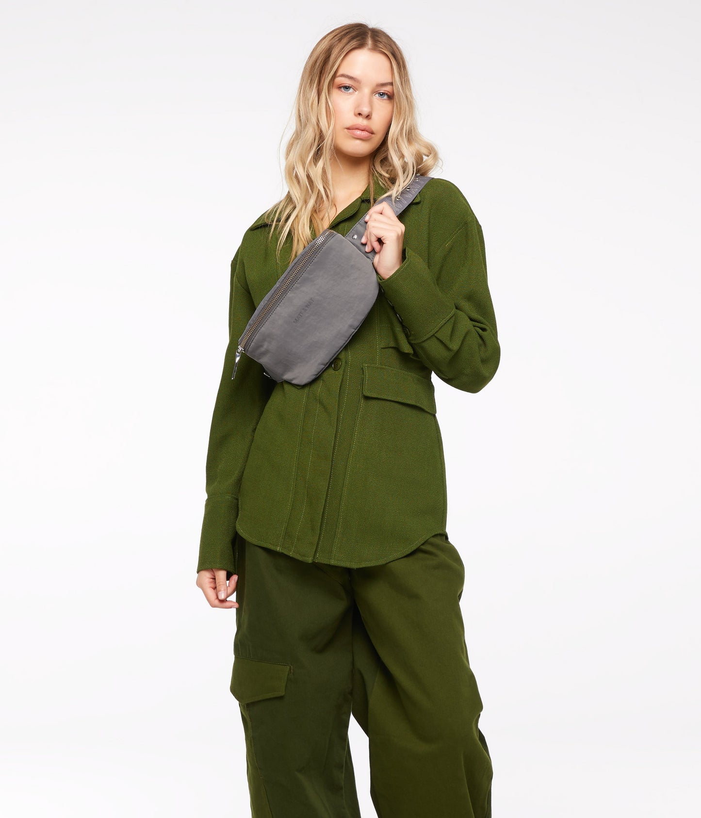 variant::grey -- wik oam grey