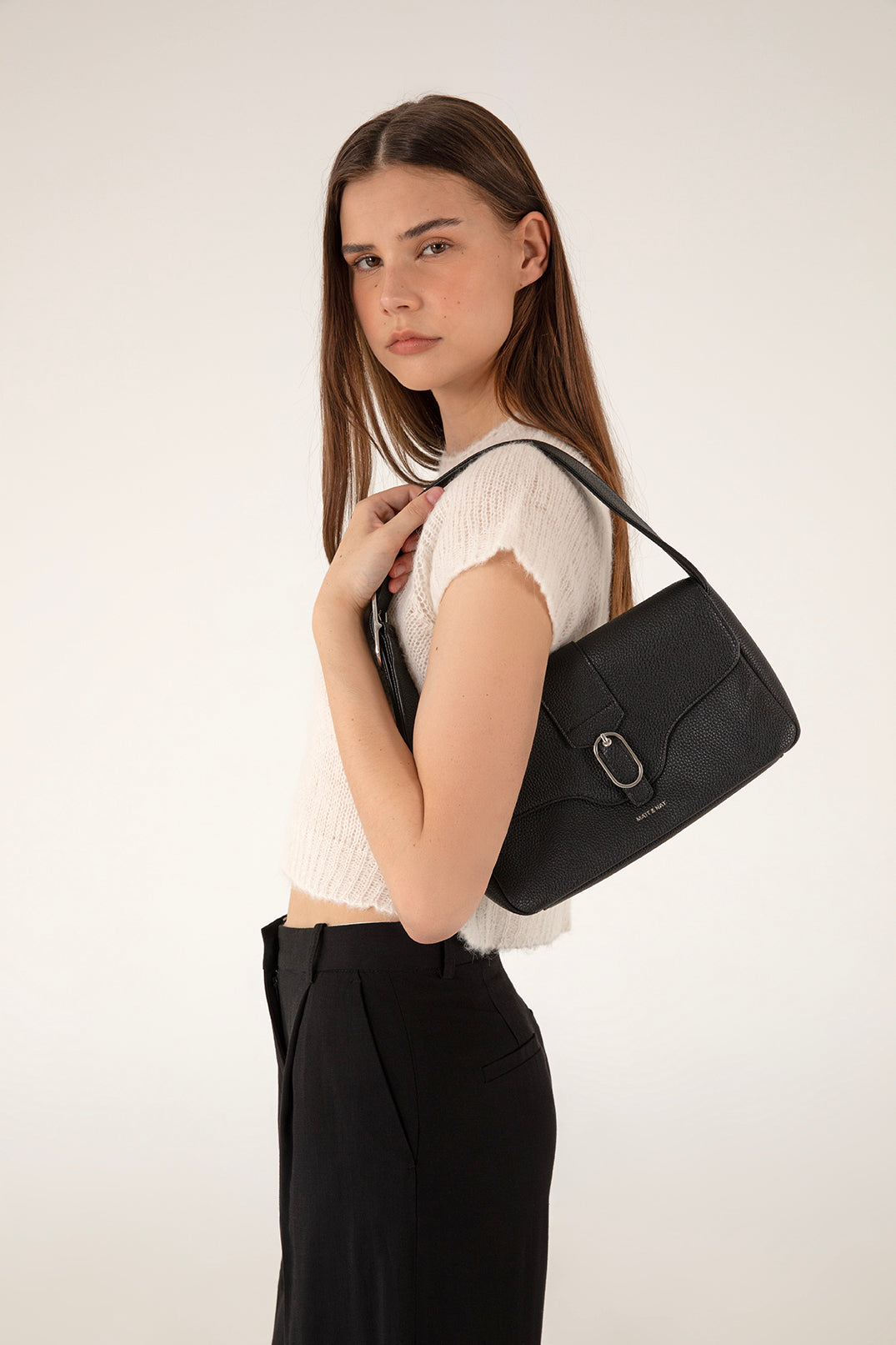 ISABELLE Vegan Shoulder Bag – Grain | Color: Coal - variant::coal