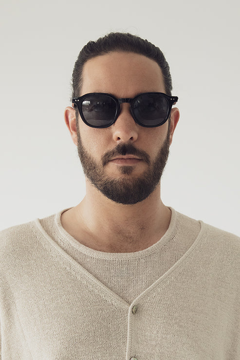 NIKA Round Foldable Sunglasses | Color: Black - variant::black