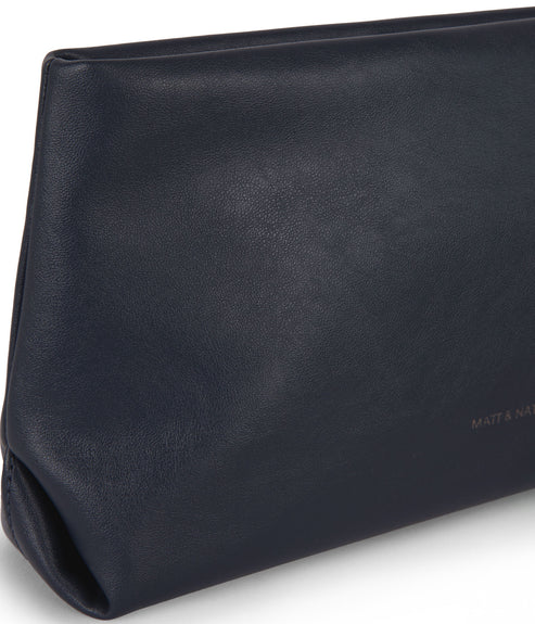 DAKOTA Vegan Clutch – Forum | Color: Navy - variant::navy