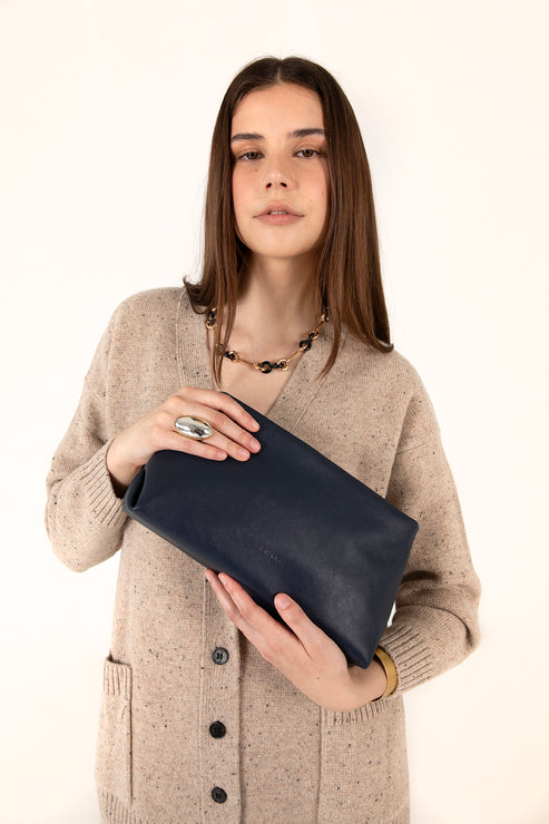 DAKOTA Vegan Clutch – Forum | Color: Navy - variant::navy