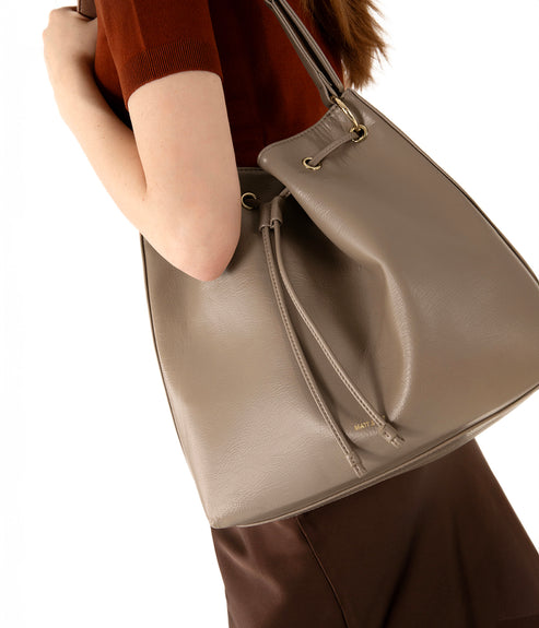 JAN Vegan Bucket Bag – Theme | Color: Rust - variant::rust