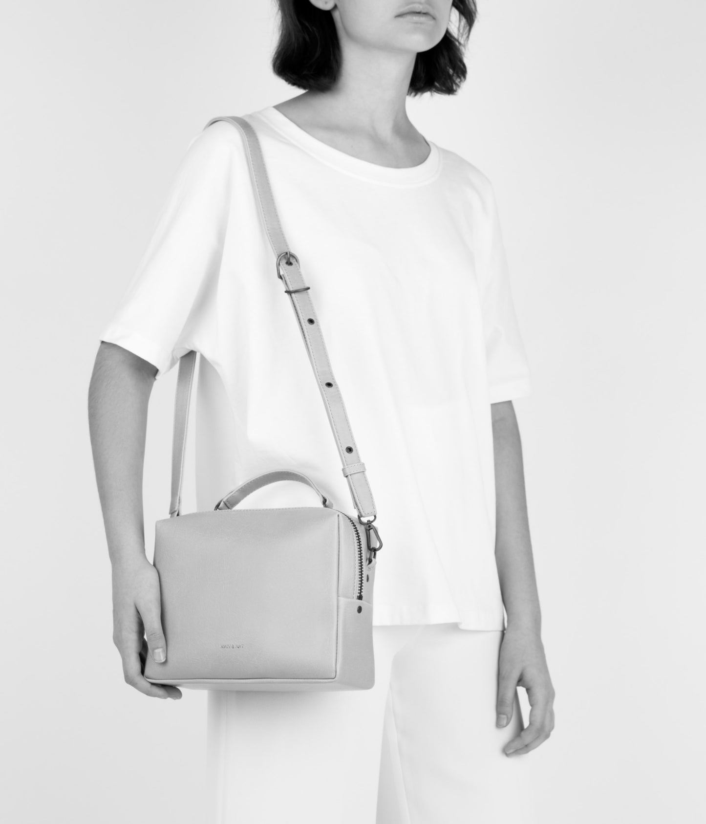 LIV Vegan Crossbody Bag - Vintage | Color: Pink - variant::berry