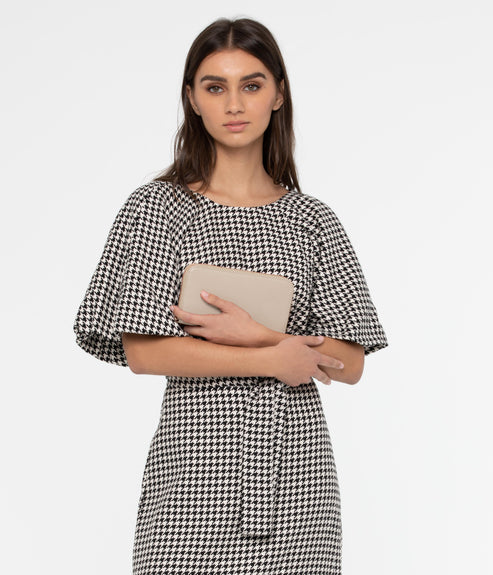 INVER Vegan Crossbody Bag - Loom | Color: Beige - variant::veil