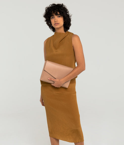 RIYA Vegan Clutch - Vintage | Color: Beige - variant::seed