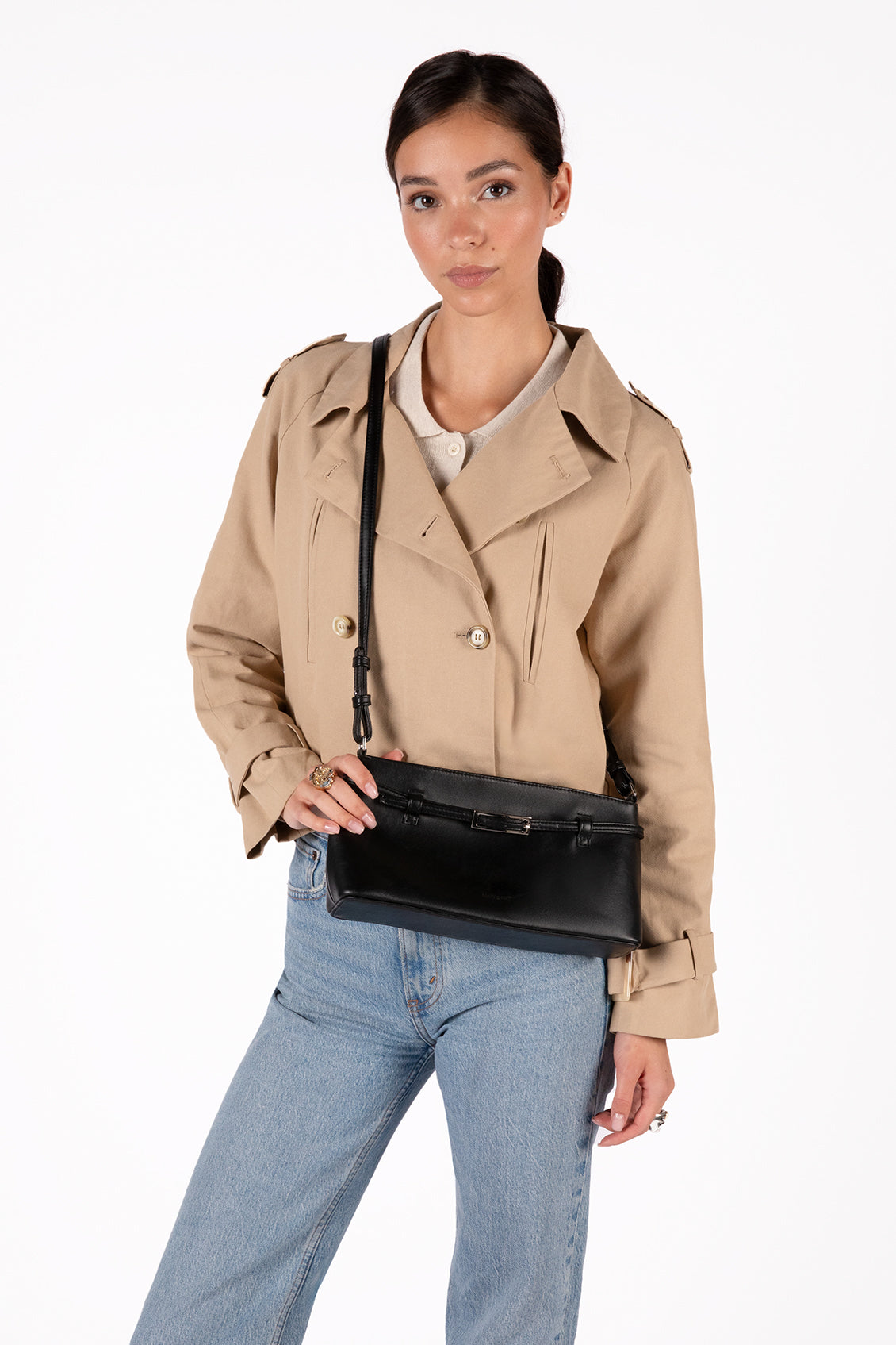 MIREILLE Vegan Clutch - Forum | Color: Black - variant::black