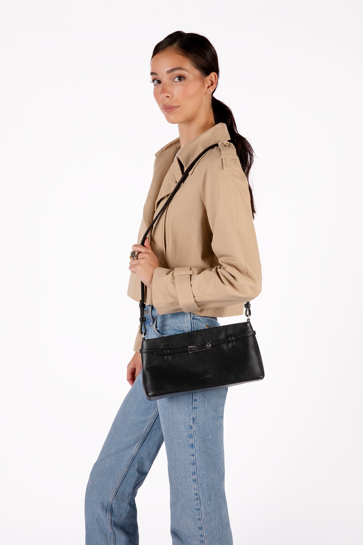 MIREILLE Vegan Clutch - Forum | Color: Black - variant::black