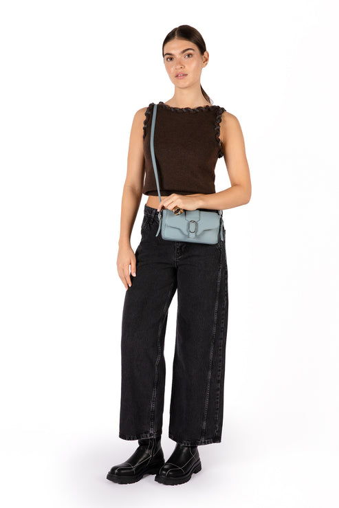 ISABELLE SM Vegan Crossbody Bag – Grain | Color: Black - variant::black