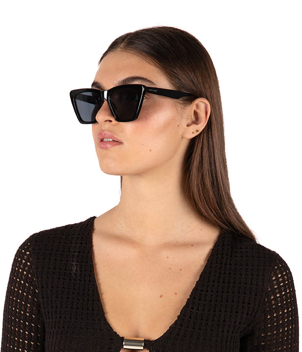 LIDIA Classic Sunglasses | Color: Black - variant::black