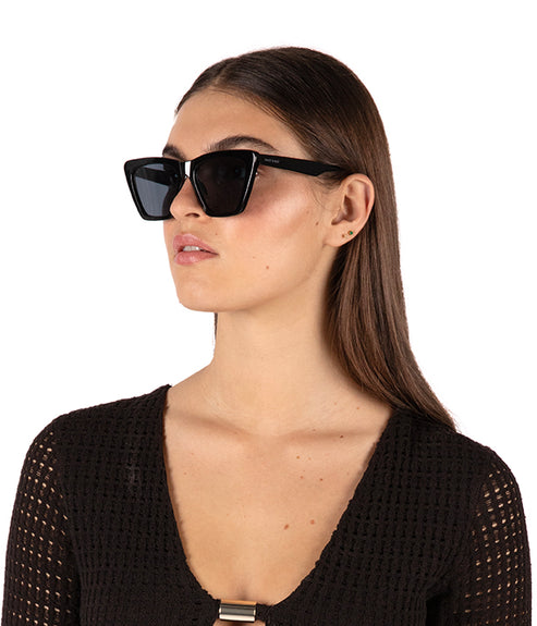 LIDIA Classic Sunglasses | Color: Black - variant::black