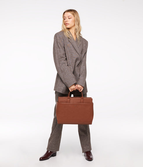 variant::black -- gloria dwell black