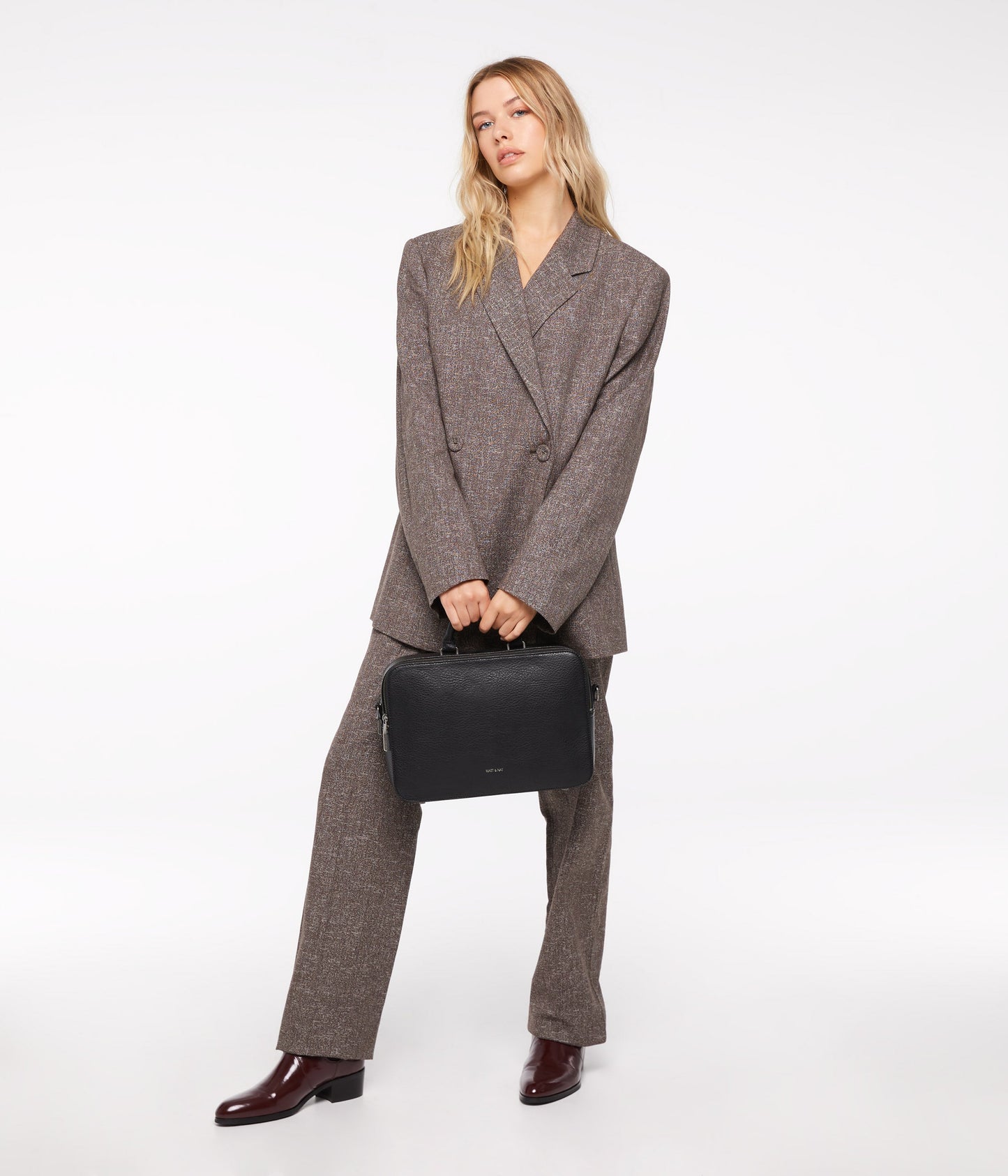 variant::black -- muse dwell black