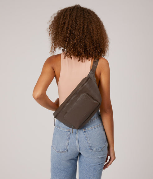 variant:: chestnut -- olek dwell chestnut