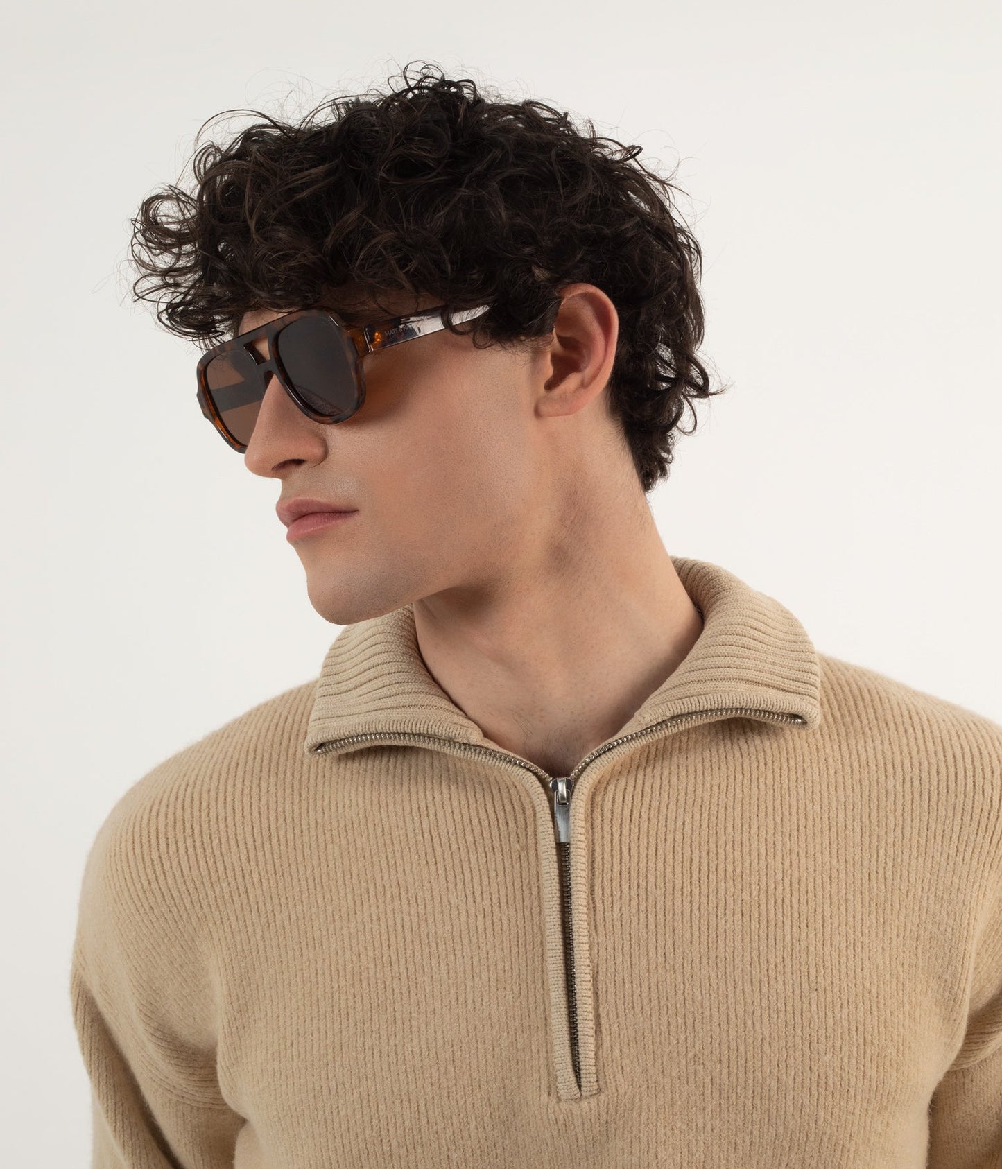 CHOI-2 Recycled Aviator Sunglasses | Color: Grey - variant::grey