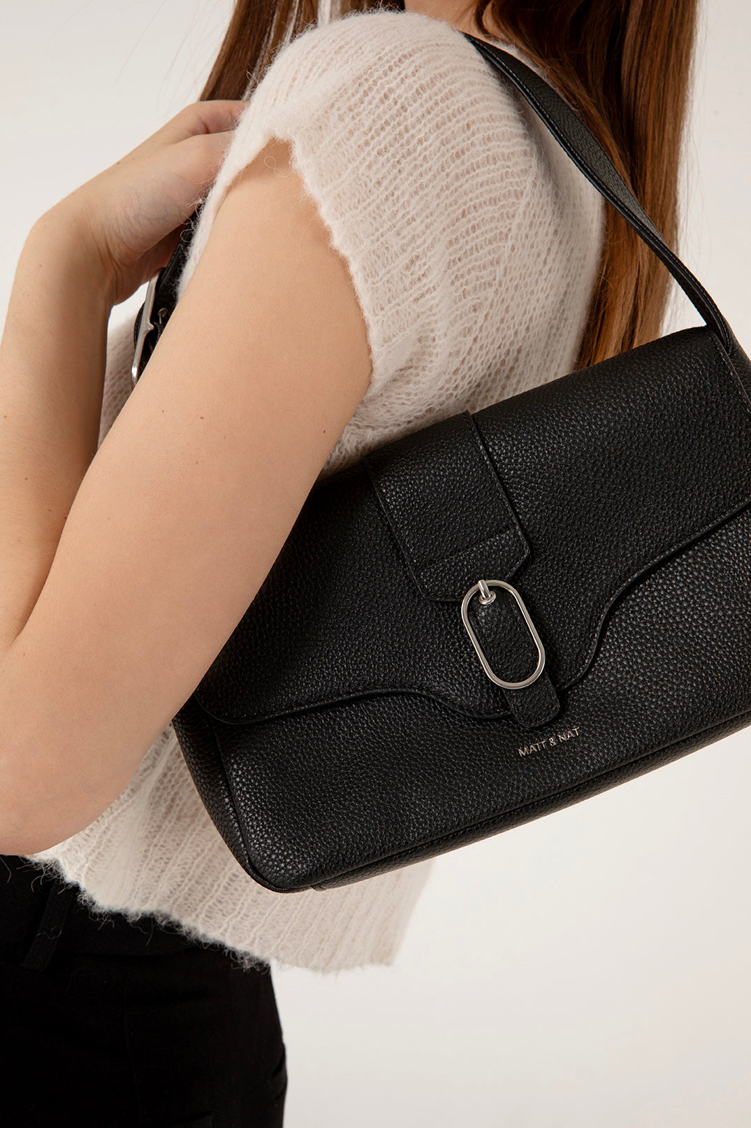 ISABELLE Vegan Shoulder Bag – Grain | Color: Black - variant::black