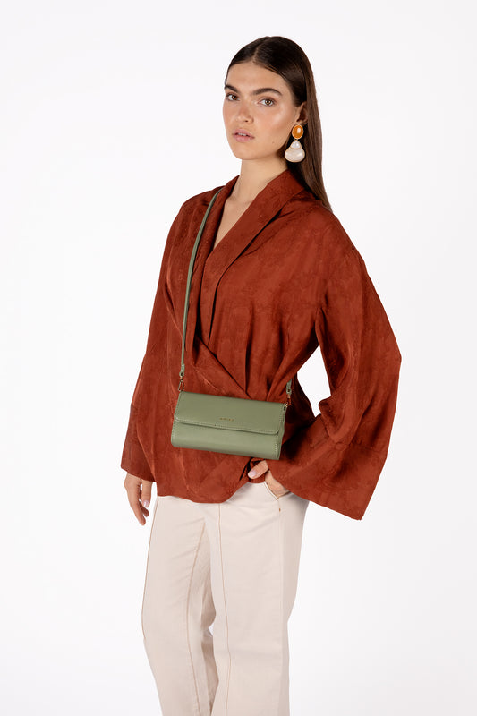 DREWFULL Vegan Crossbody Bag – Forum | Color: Sable - variant::sable