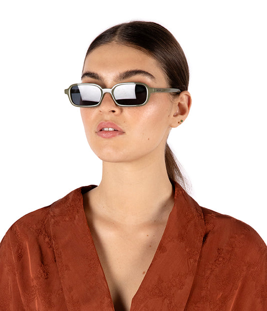 MENDI Classic Sunglasses | Color: Green - variant::green